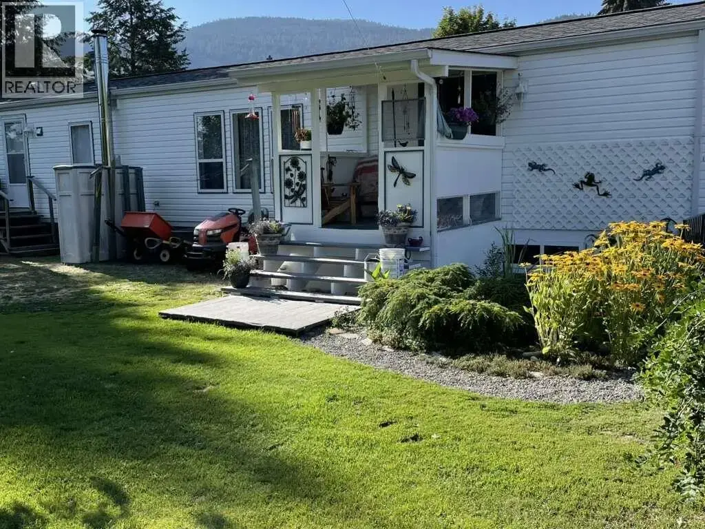 4980 Vernon Street, Grand Forks